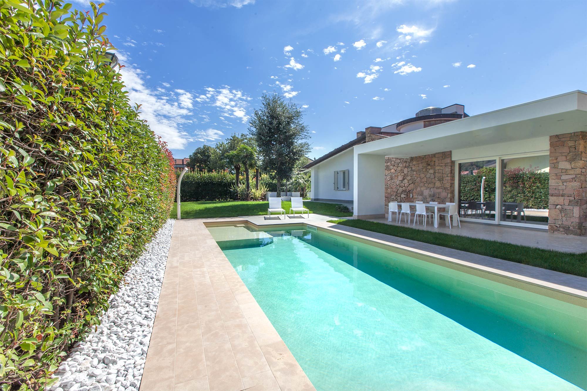 piscina interrata a skimmer