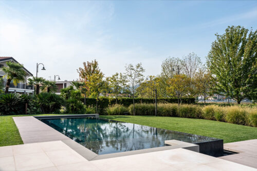 Realizzazione piscine di design.