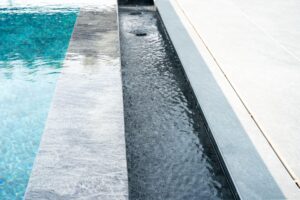 Piscine a sfioro con cascata Bergamo